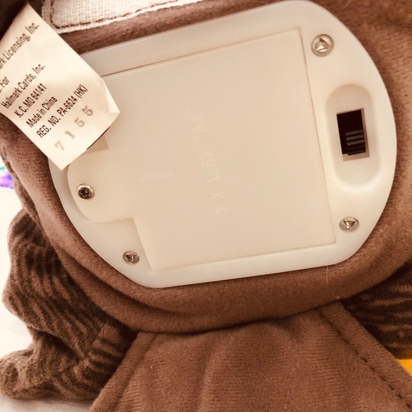 Hallmark Spooky tree - Picture 4 of 4